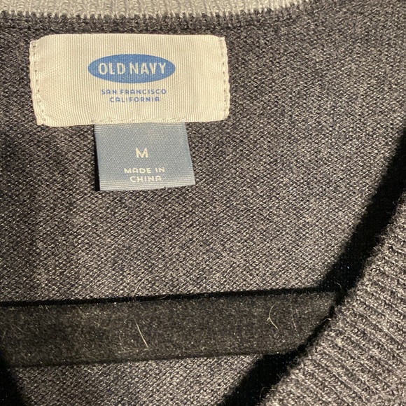Old navy knot grey sweater - Picture 2 of 2